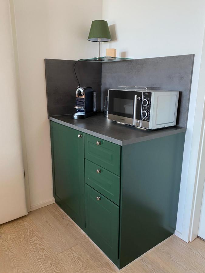Alpen-Panorama Suite - Einzigartige Privatsuite Hoch Ueber Muenchen, 12Tes Og, Alpenblick, Loggia, Whirlpool, 15 Minuten Zum Zentrum, Ruhe Und Erholung In Der Stadt Muenchen Fuer Privat Und Geschaeftlich Reisende المظهر الخارجي الصورة